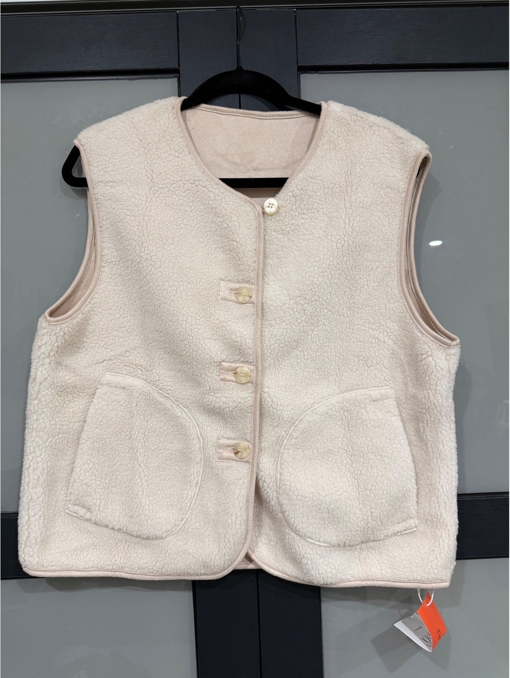 Cream & Blush Pink Sherpa Fleece Vest – Size Medium – NWT